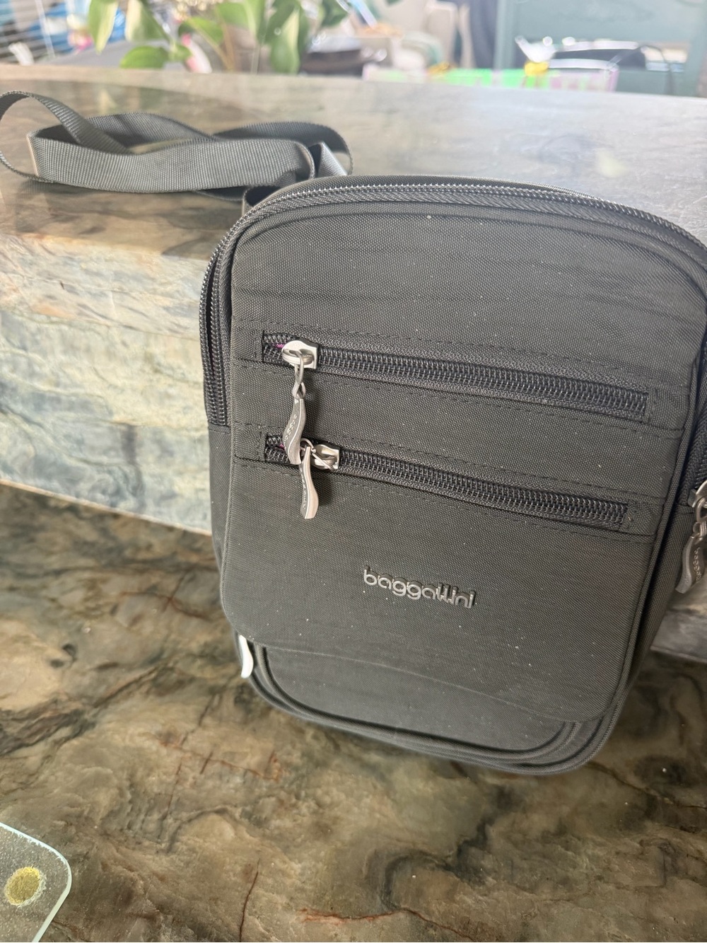 NWOT - BAGGALINI - Grey  Crossbody Travel Bag - Compact Everyday Organizer
